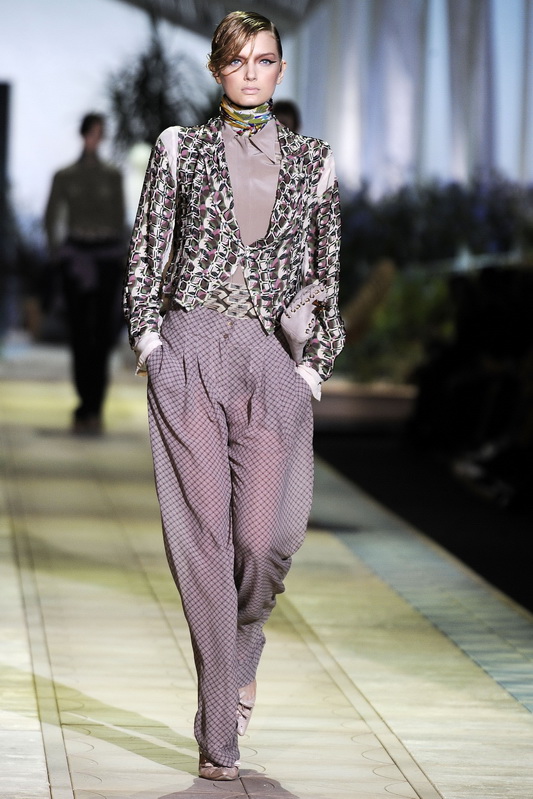 Roberto Cavalli 10ĸDƬ