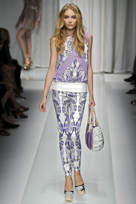 Versace 10ĸDƬ