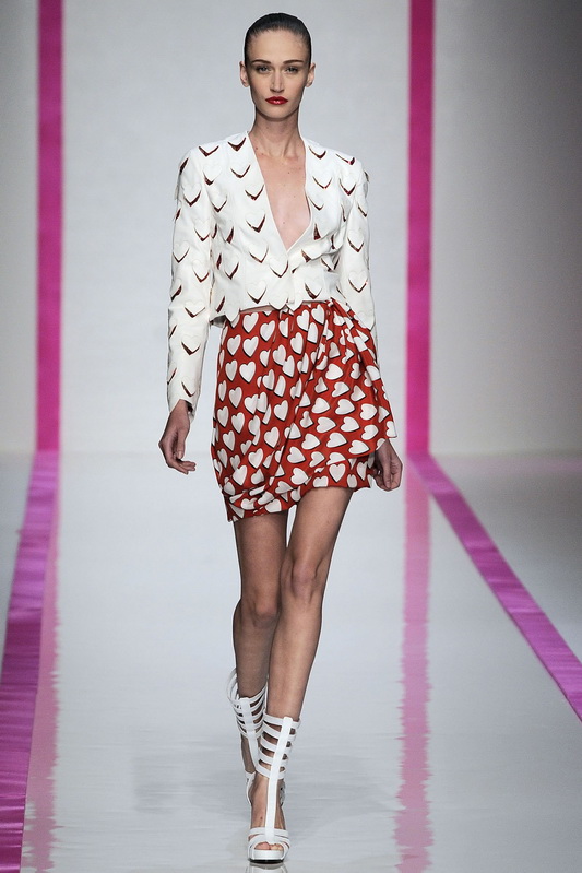 Emanuel ungaro 10ĸDƬ