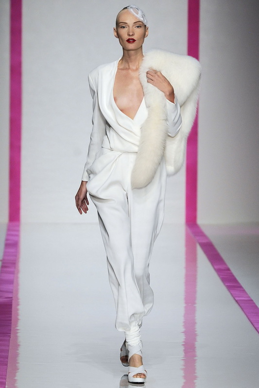 Emanuel ungaro 10ĸDƬ