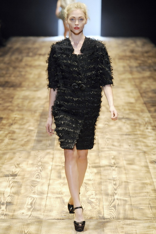 Giambattista Valli 10ĸDƬ