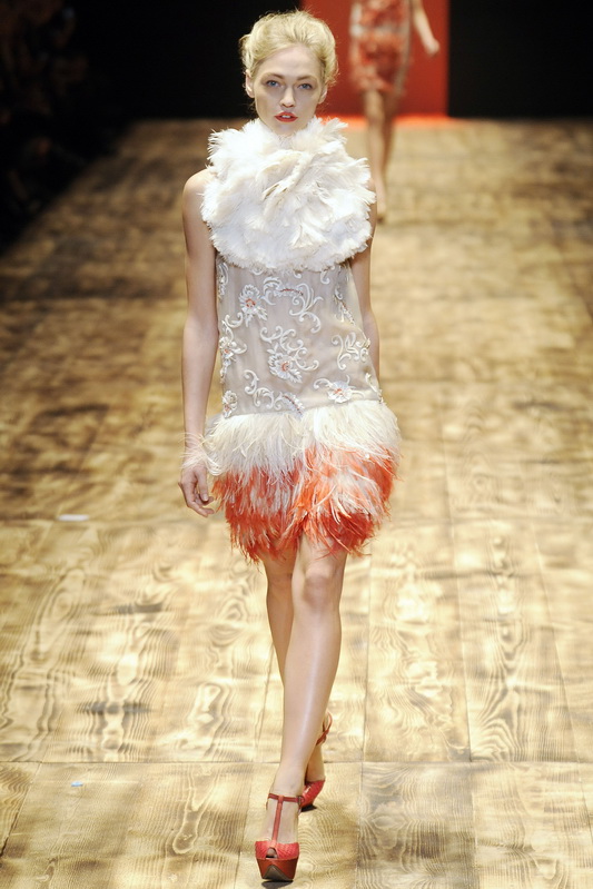 Giambattista Valli 10ĸDƬ