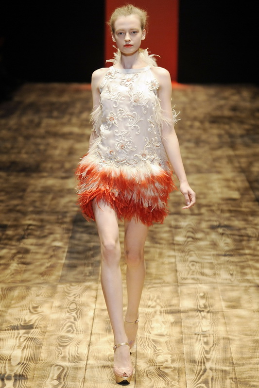 Giambattista Valli 10ĸDƬ