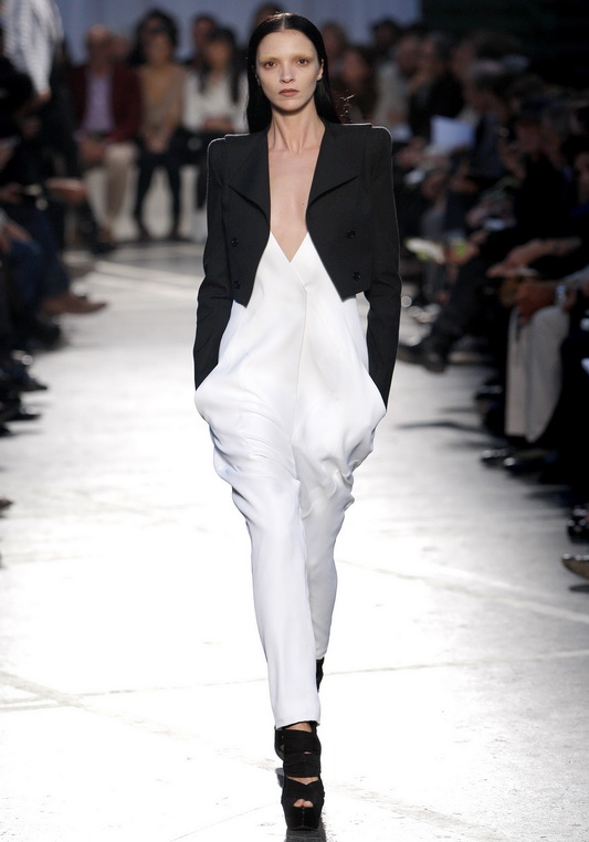 Givenchy 10ĸDƬ