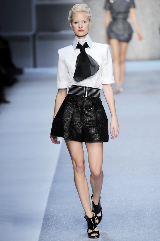 Karl Lagerfeld 10ĸDƬ