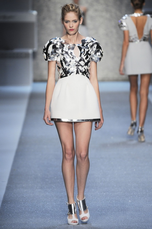 Karl Lagerfeld 10ĸDƬ
