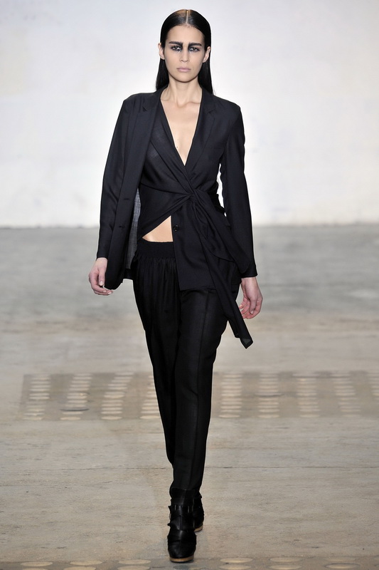 Kris Van Assche 10ĸDƬ