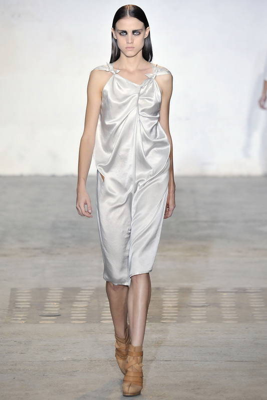 Kris Van Assche 10ĸDƬ
