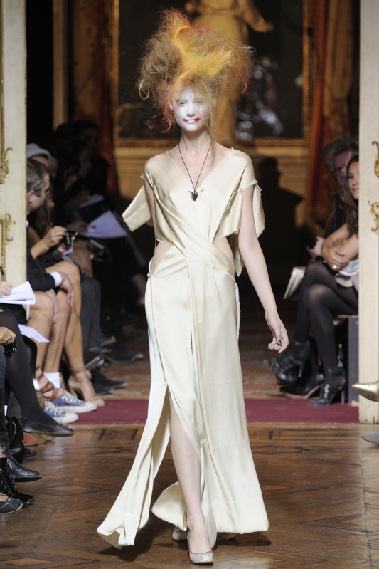 Vivienne Westwood 10ĸDƬ
