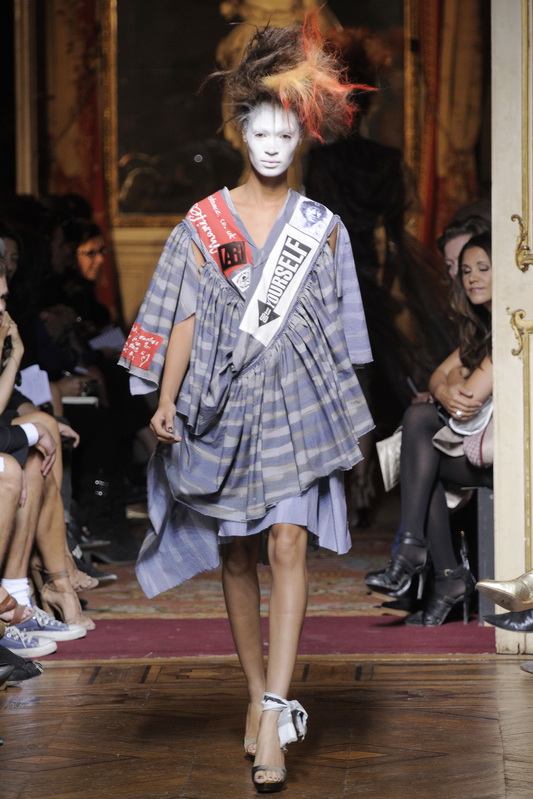 Vivienne Westwood 10ĸDƬ