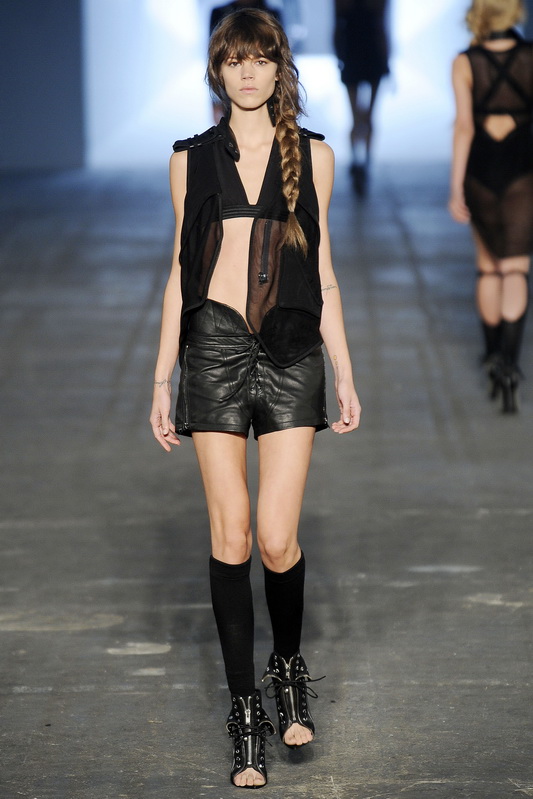 Alexander Wang 10ĸDƬ