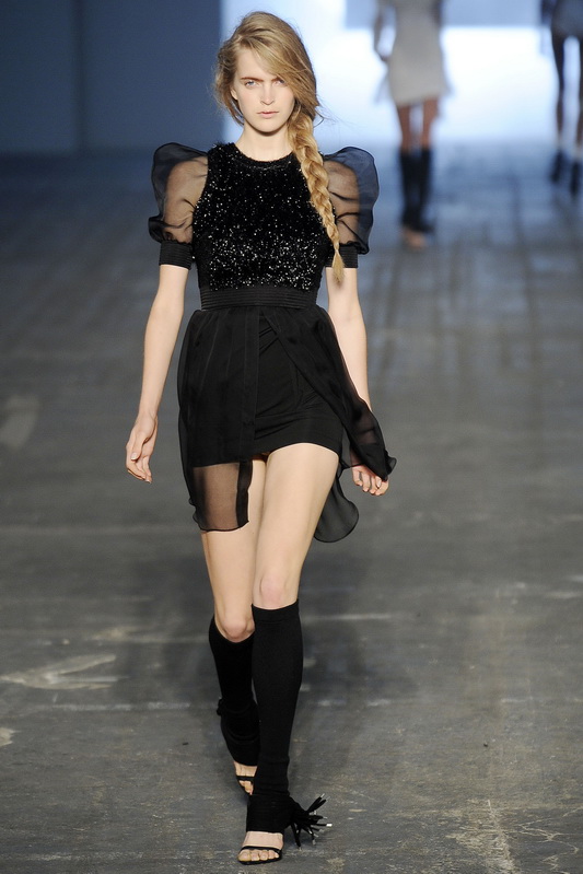 Alexander Wang 10ĸDƬ