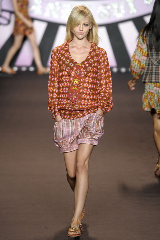 Anna Sui 10ĸDƬ