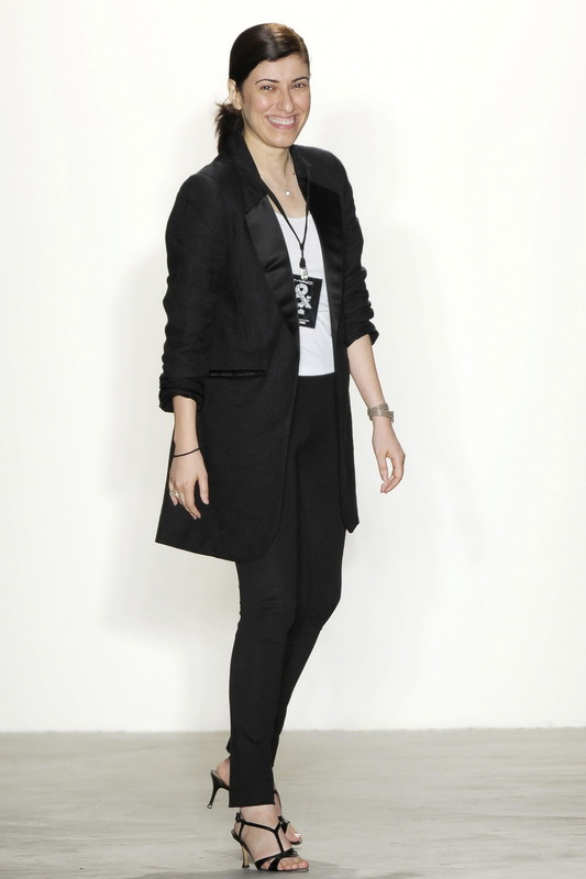 Behnaz Sarafpour 10ĸDƬ