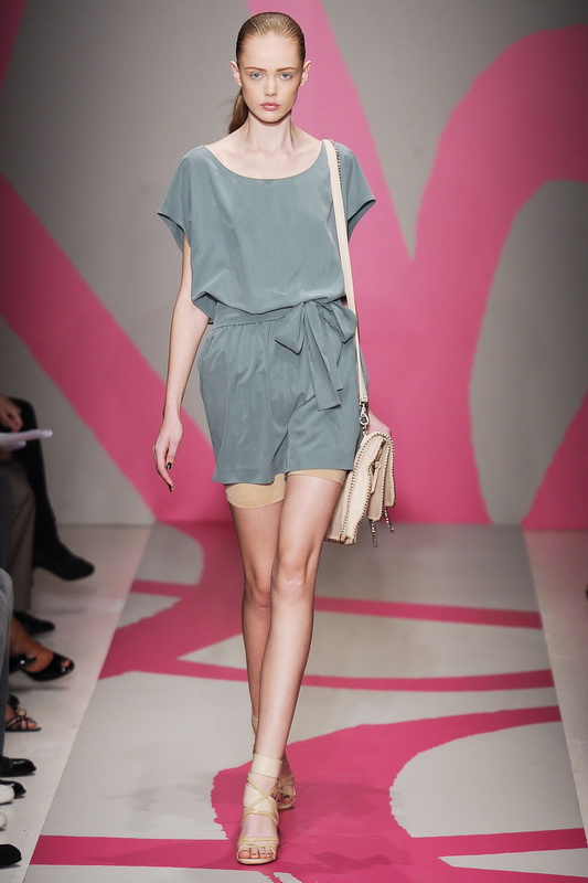 DKNY 10ĸDƬ