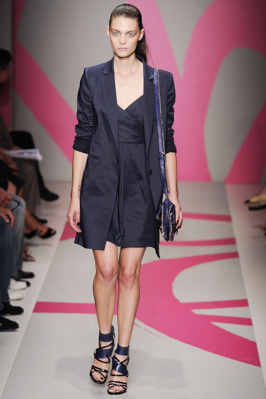 DKNY 10ĸDƬ