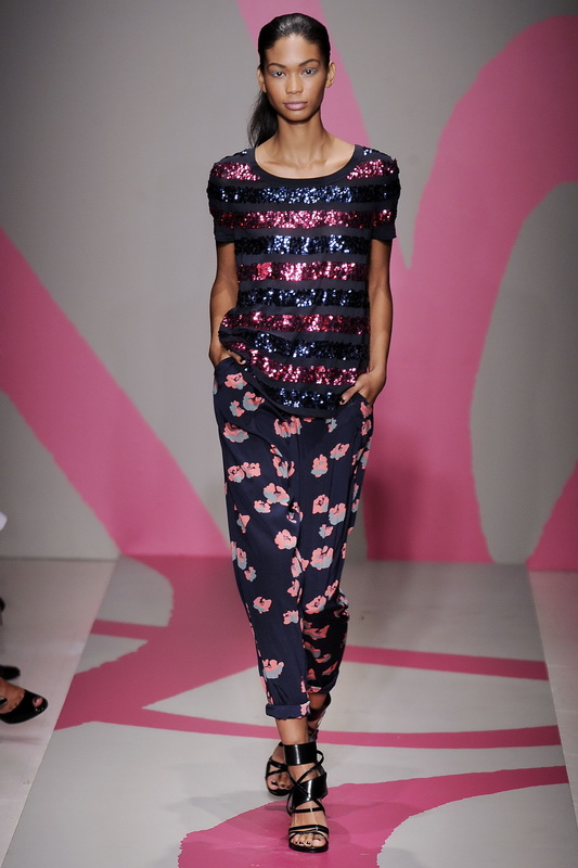 DKNY 10ĸDƬ
