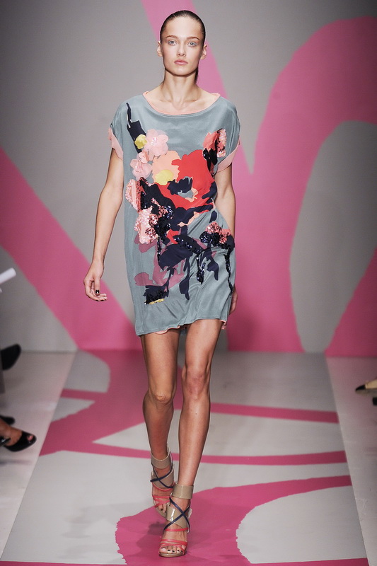 DKNY 10ĸDƬ