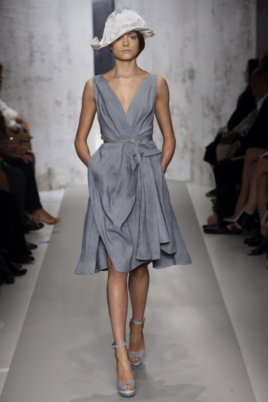 Donna Karan 10春夏