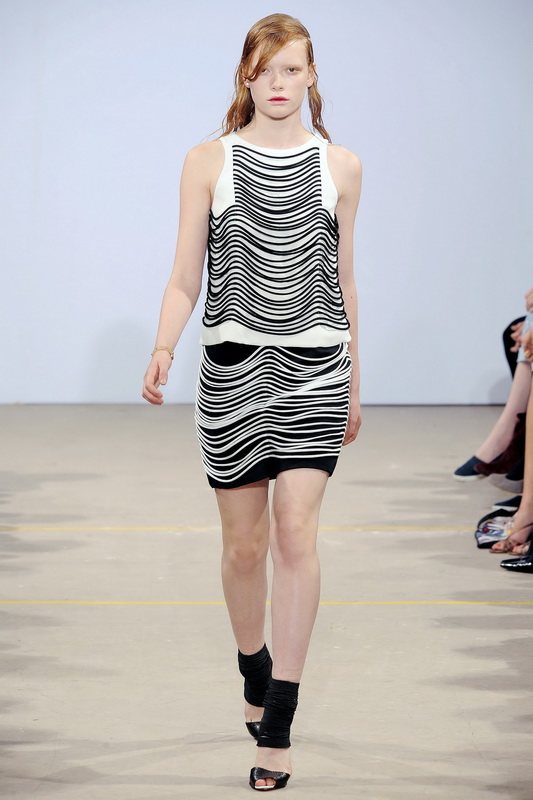 Jonathan Saunders 10ĸDƬ