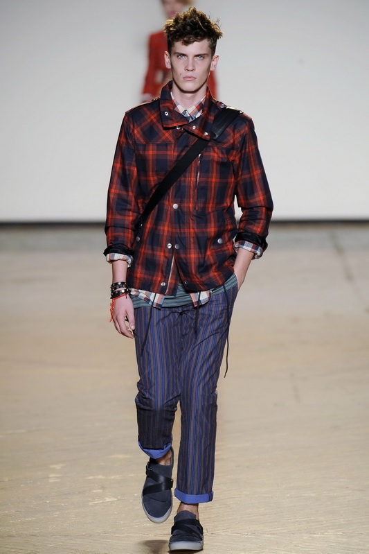 Marc by Marc Jacobs 10ĸDƬ
