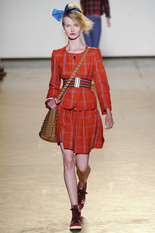 Marc by Marc Jacobs 10ĸDƬ