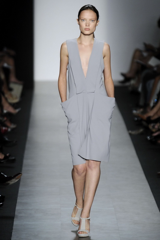 Max Azria Collection 10ĸDƬ