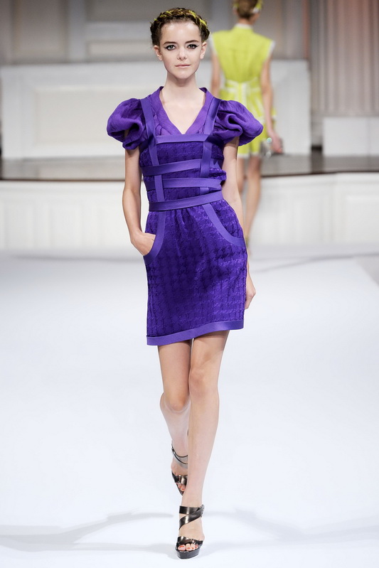 Oscar De La Renta 10ĸDƬ