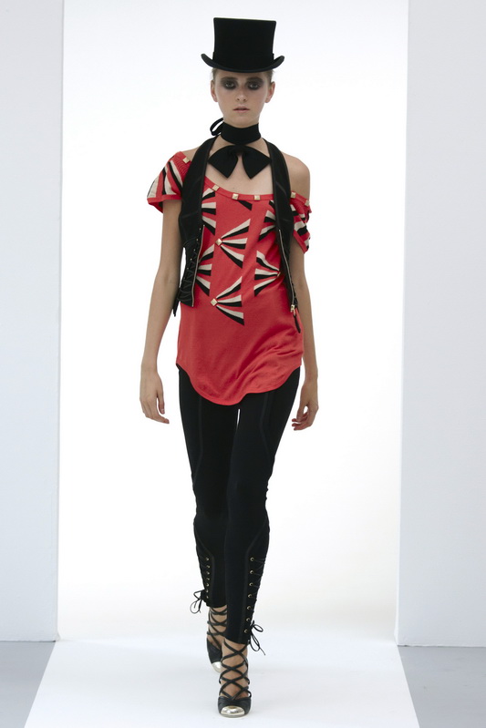 Temperley London 10ĸDƬ