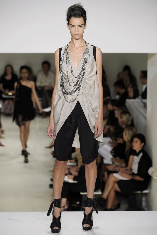 Vera Wang 10ĸDƬ