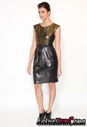 Escada 10ﶬDƬ
