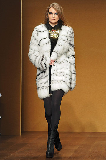Derek Lam 10ﶬDƬ
