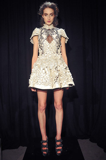 Marchesa 10ﶬDƬ