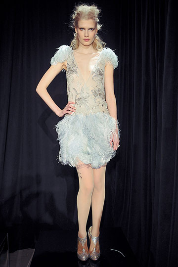 Marchesa 10ﶬDƬ