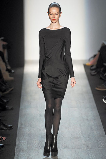 Max Azria Collection 10ﶬDƬ