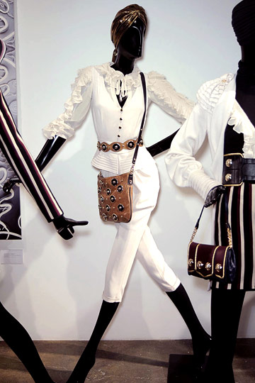 Temperley London 10ﶬDƬ