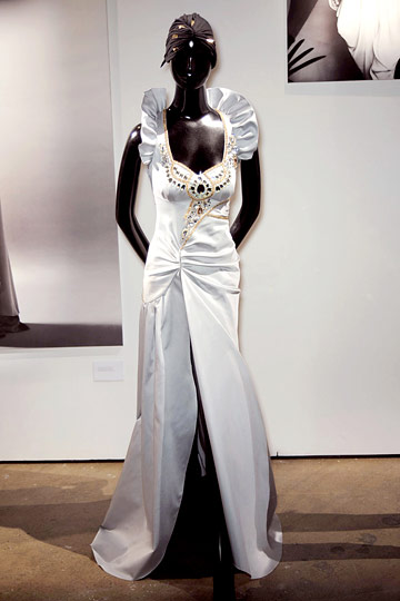 Temperley London 10ﶬDƬ
