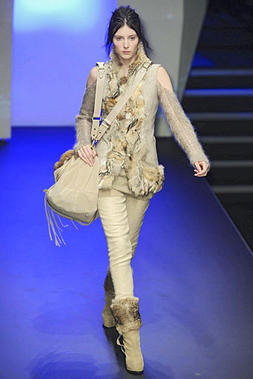 C N C by Costume National 10ﶬDƬ
