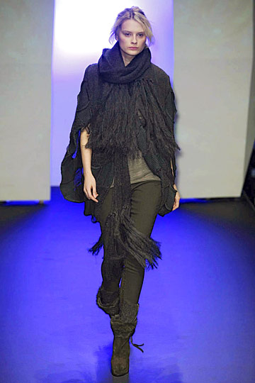 C N C by Costume National 10ﶬDƬ