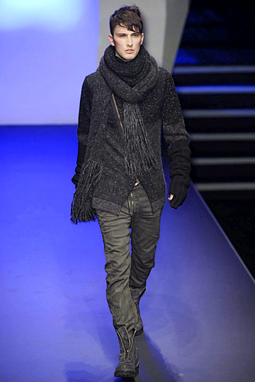 C N C by Costume National 10ﶬDƬ