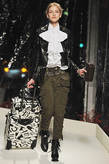 Moschino - Cheap & Chic 10ﶬDƬ