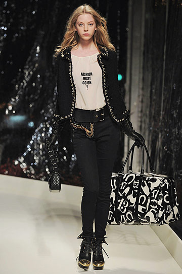 Moschino - Cheap & Chic 10ﶬDƬ