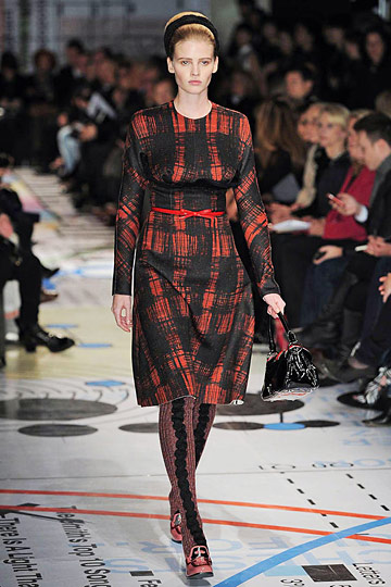 Prada 10ﶬDƬ