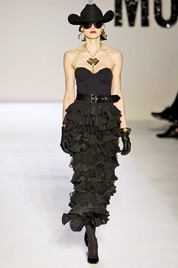 Moschino 10ﶬDƬ