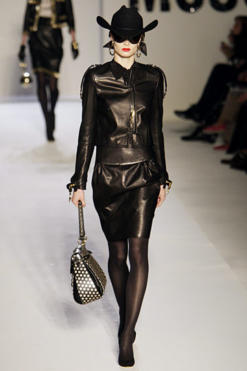 Moschino 10ﶬDƬ