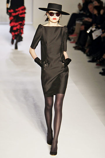 Moschino 10ﶬDƬ