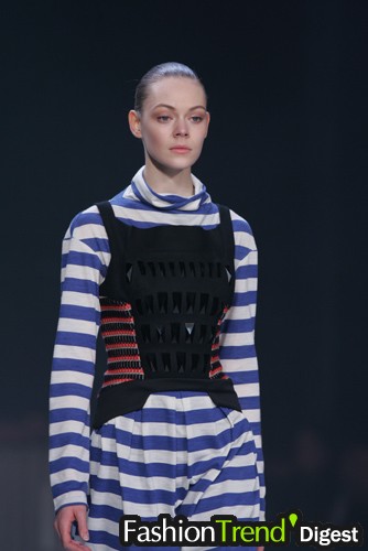 Hussein Chalayan 07ﶬDƬ