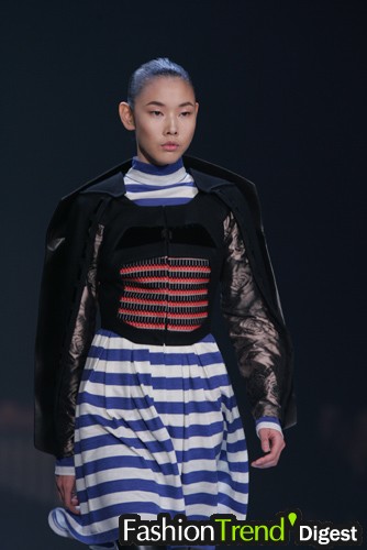 Hussein Chalayan 07ﶬDƬ