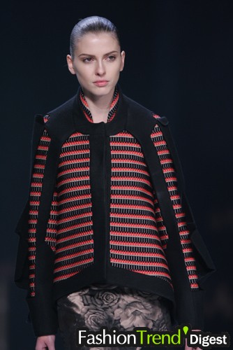 Hussein Chalayan 07ﶬDƬ