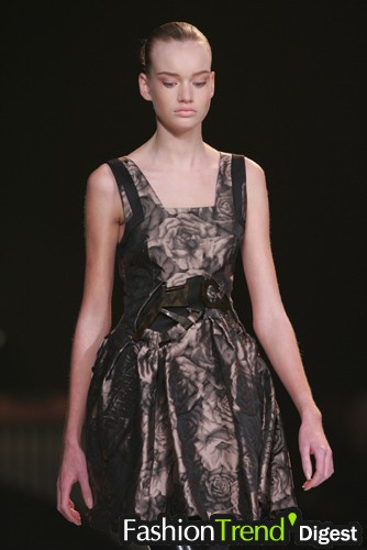 Hussein Chalayan 07ﶬDƬ